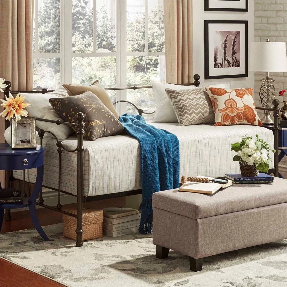 Wholesale 👏 Bellwood Victorian Iron Metal Daybed By INSPIRE Q Classic Antique White ✔️ 2 Wholesale 👏 Bellwood Victorian Iron Metal Daybed By INSPIRE Q Classic Antique White ✔️ - Image 2